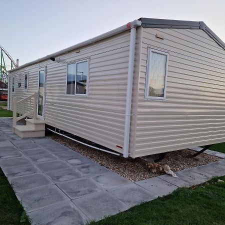 B17 Sunnymede Caravan Park, Fantasy Island, Ingoldmells Exterior foto